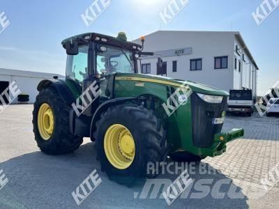 John Deere 8335R Trattori