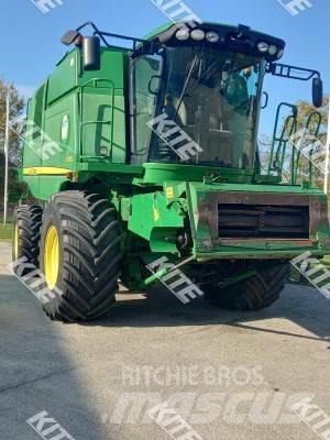 John Deere C670 2WD Mietitrebbiatrici