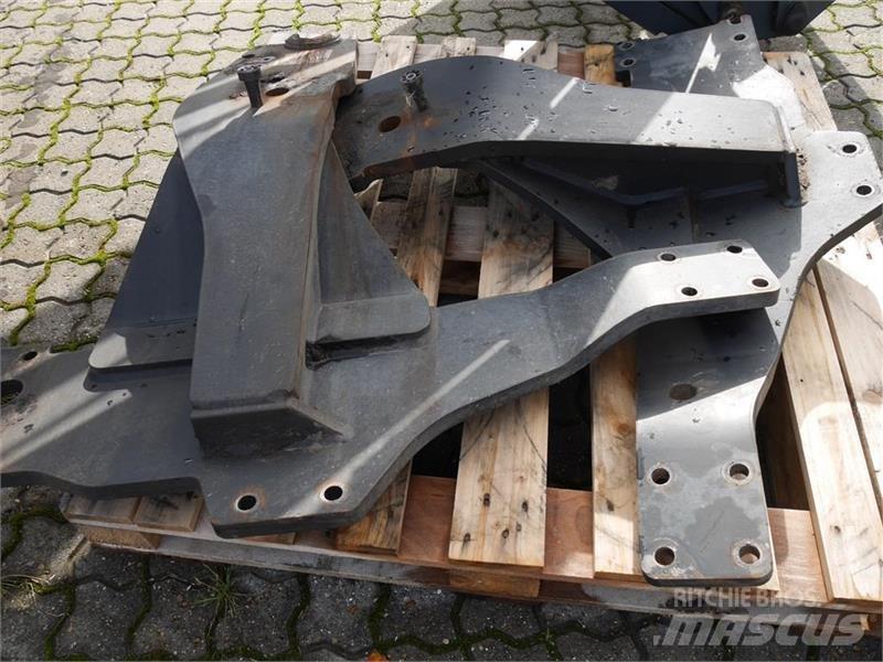  - - - Q65 Beslag Pale frontali e scavatori
