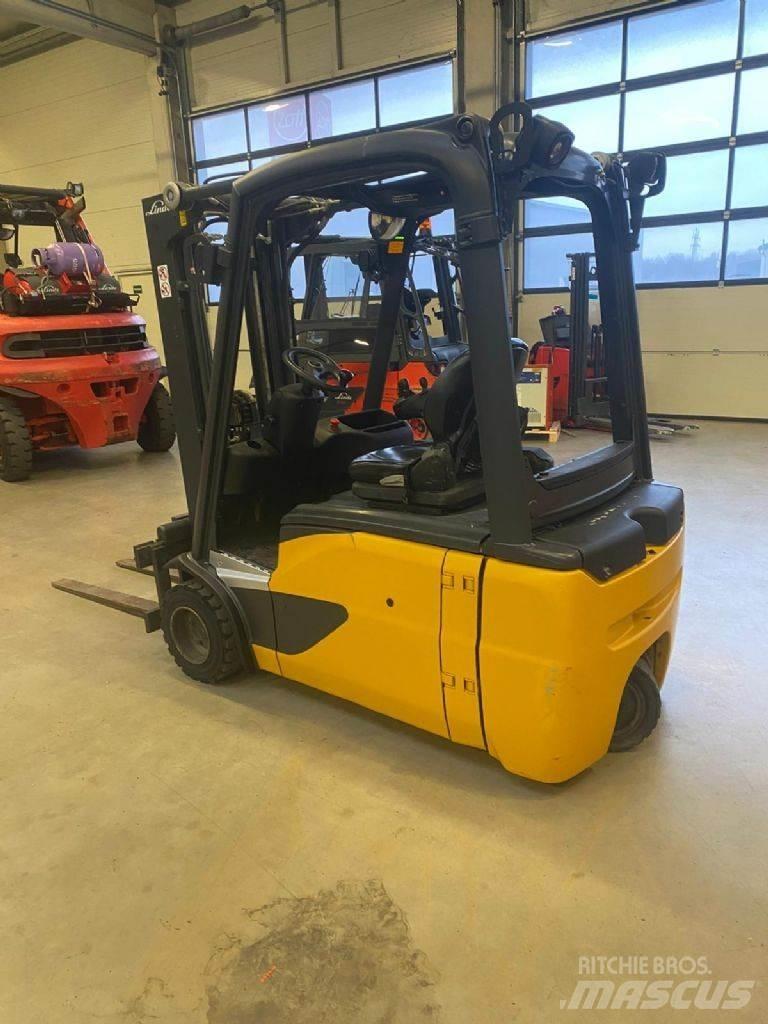 Linde E 18 L-02 Carrelli elevatori elettrici