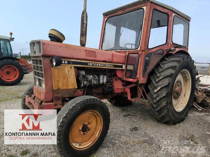 International 1046 Trattori