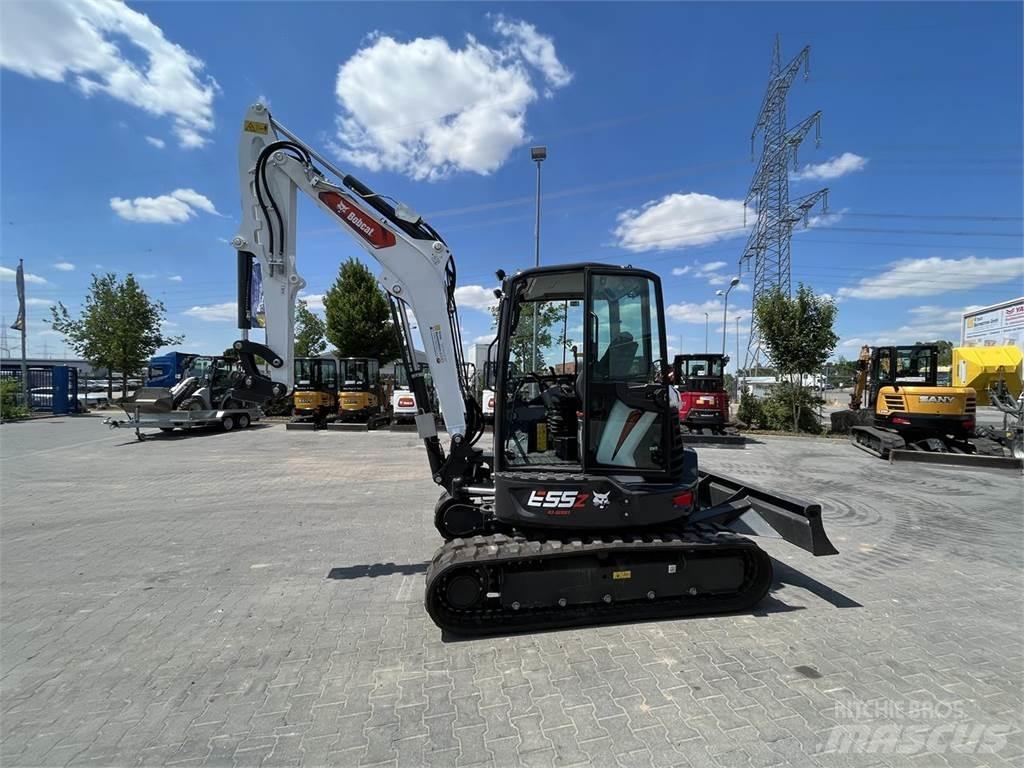 Bobcat E 55 z Miniescavatori