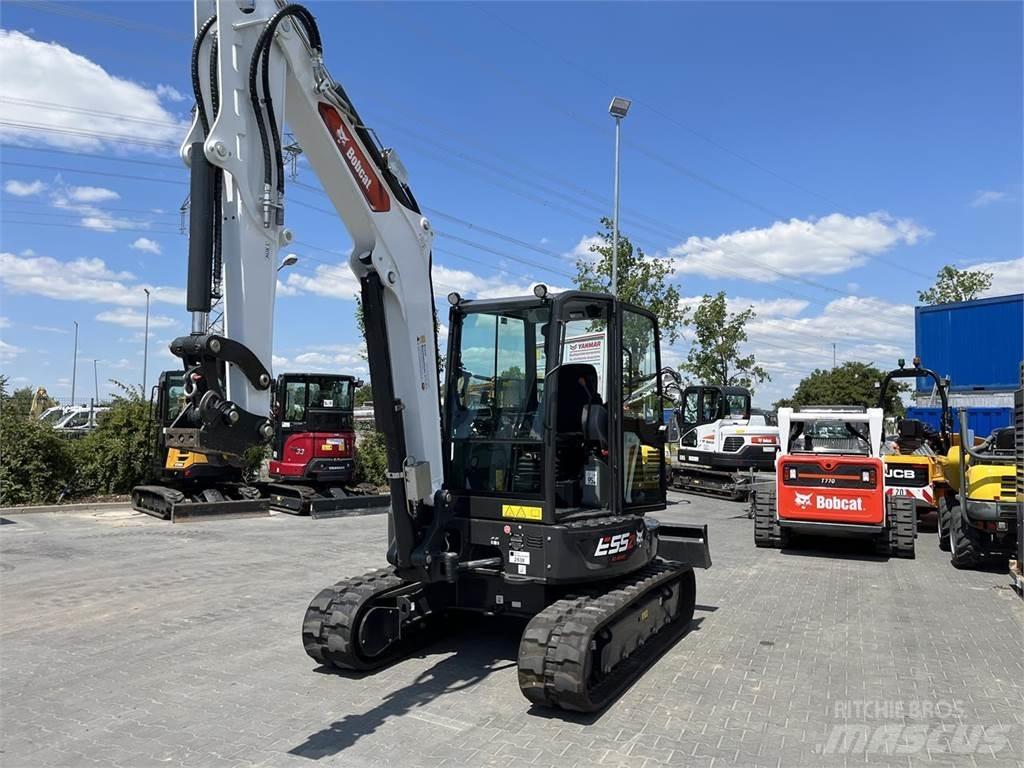 Bobcat E 55 z Miniescavatori
