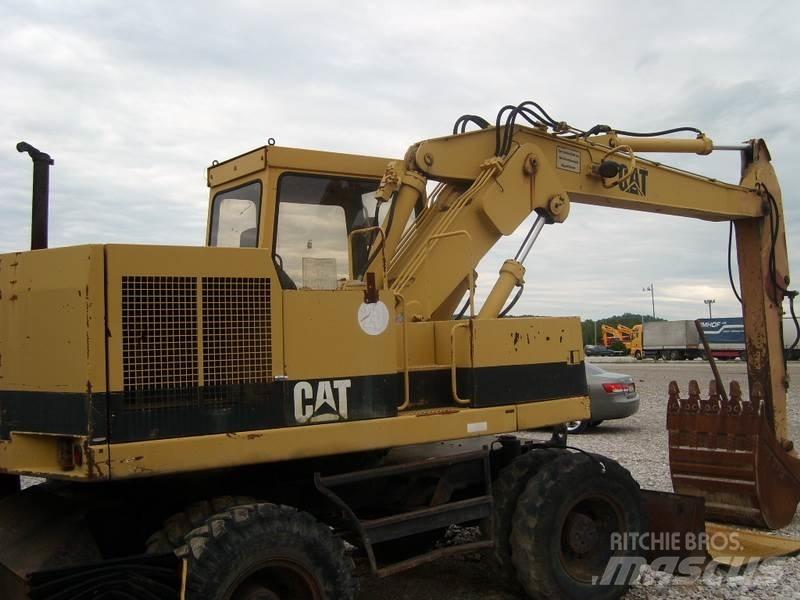CAT 206 BFT Escavatori gommati