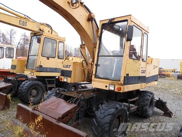 CAT 212B FT Escavatori gommati