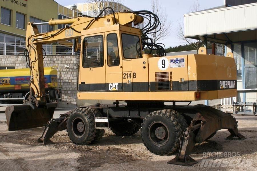 CAT 214B Escavatori gommati
