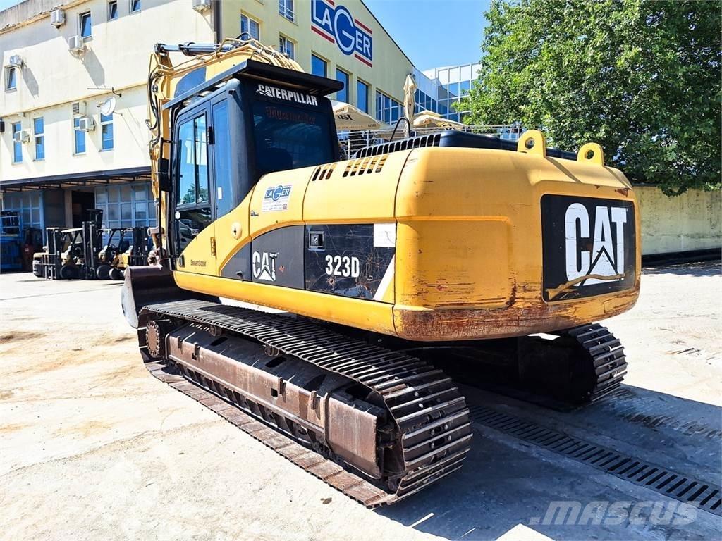 CAT 323D Escavatori cingolati