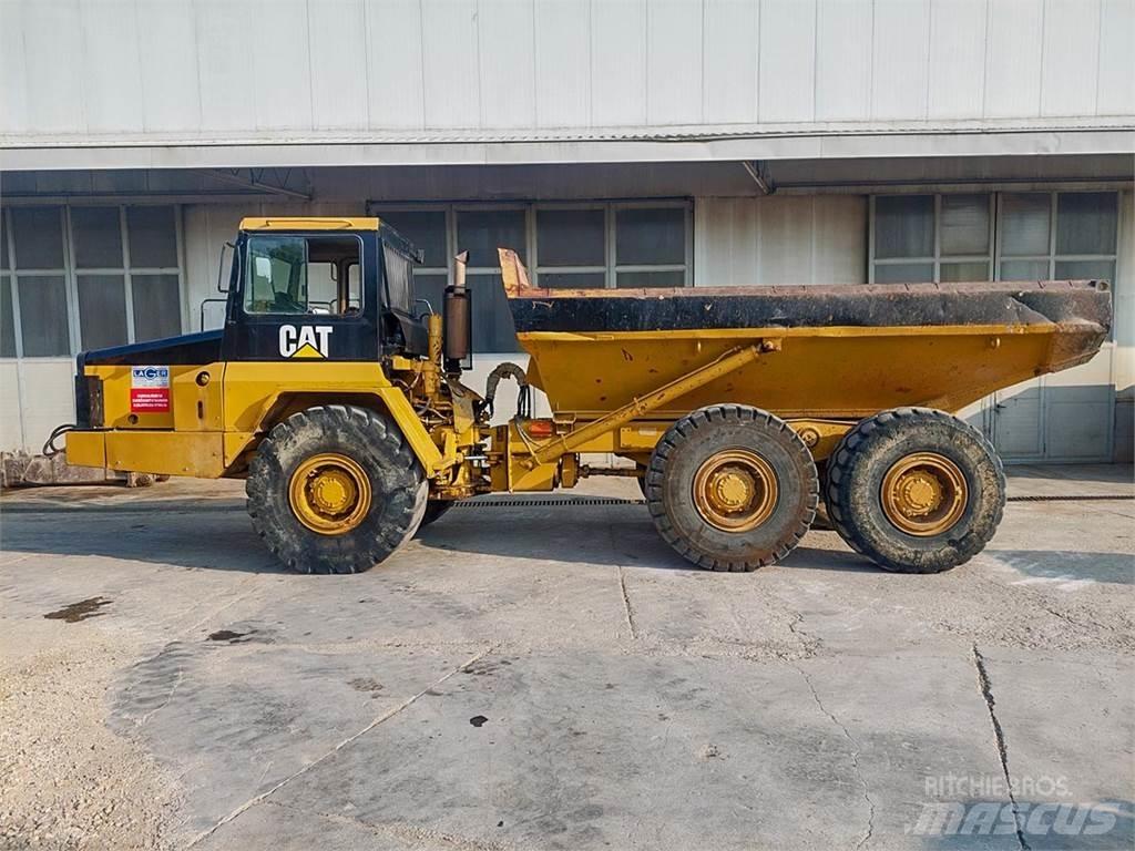 CAT D250E Dumpers articolati