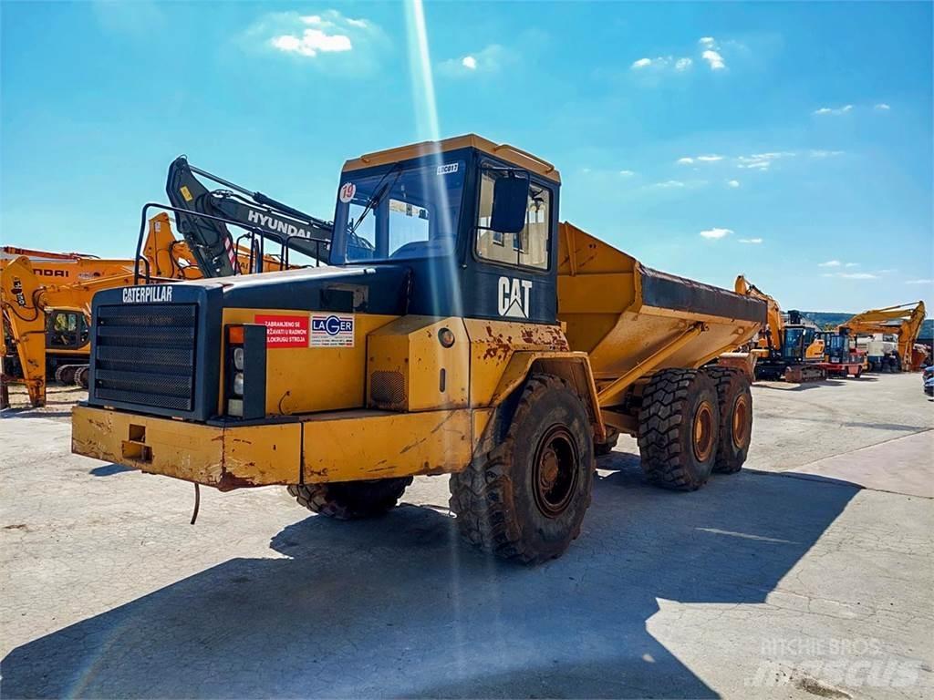 CAT D250E Dumpers articolati