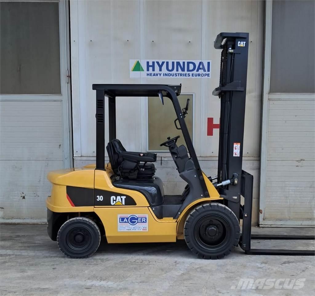 CAT DP30NT Carrelli elevatori diesel