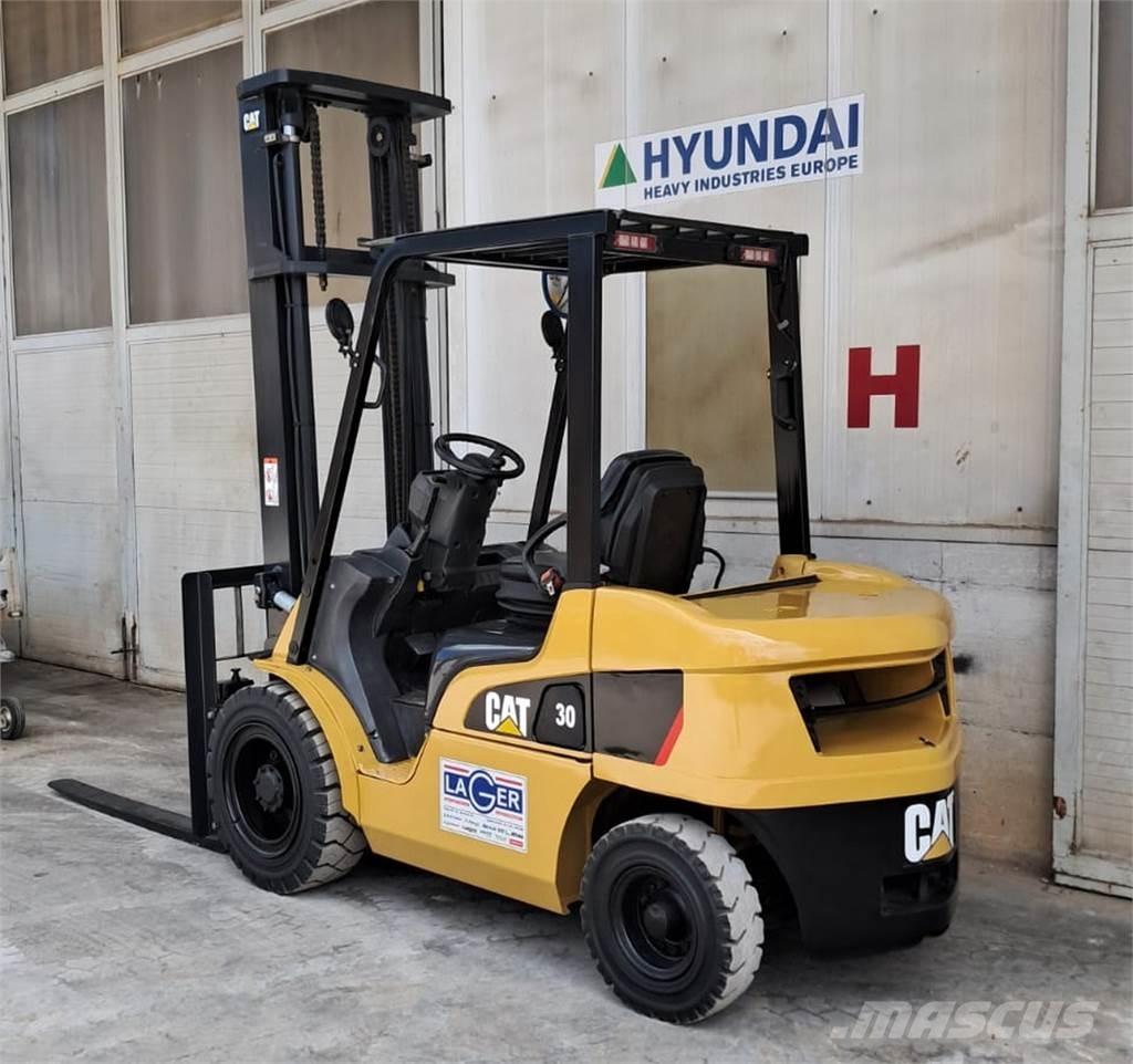 CAT DP30NT Carrelli elevatori diesel