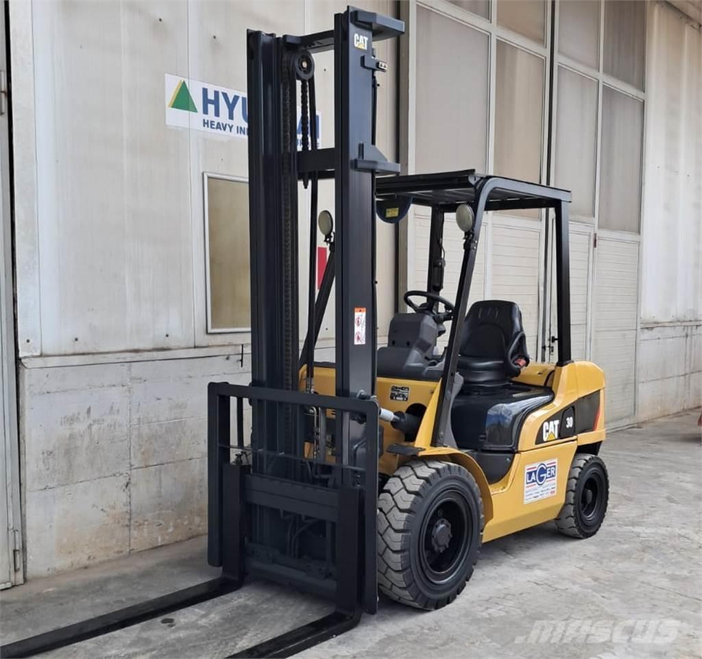 CAT DP30NT Carrelli elevatori diesel
