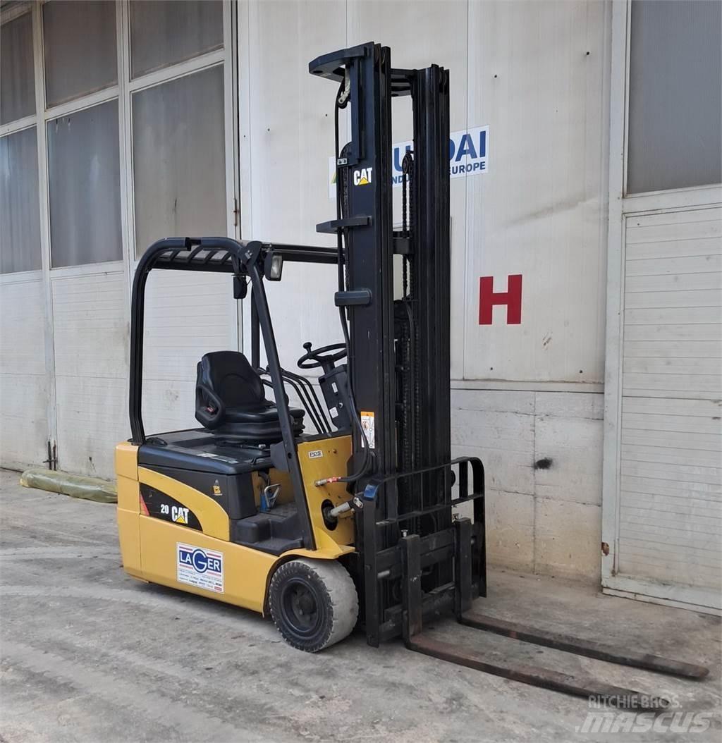 CAT EP20NT Transpallet manuale