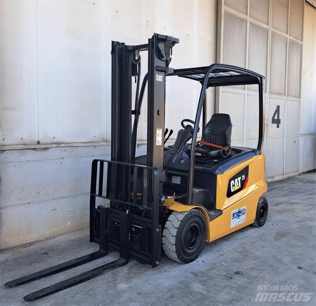 CAT EP25N Carrelli elevatori elettrici