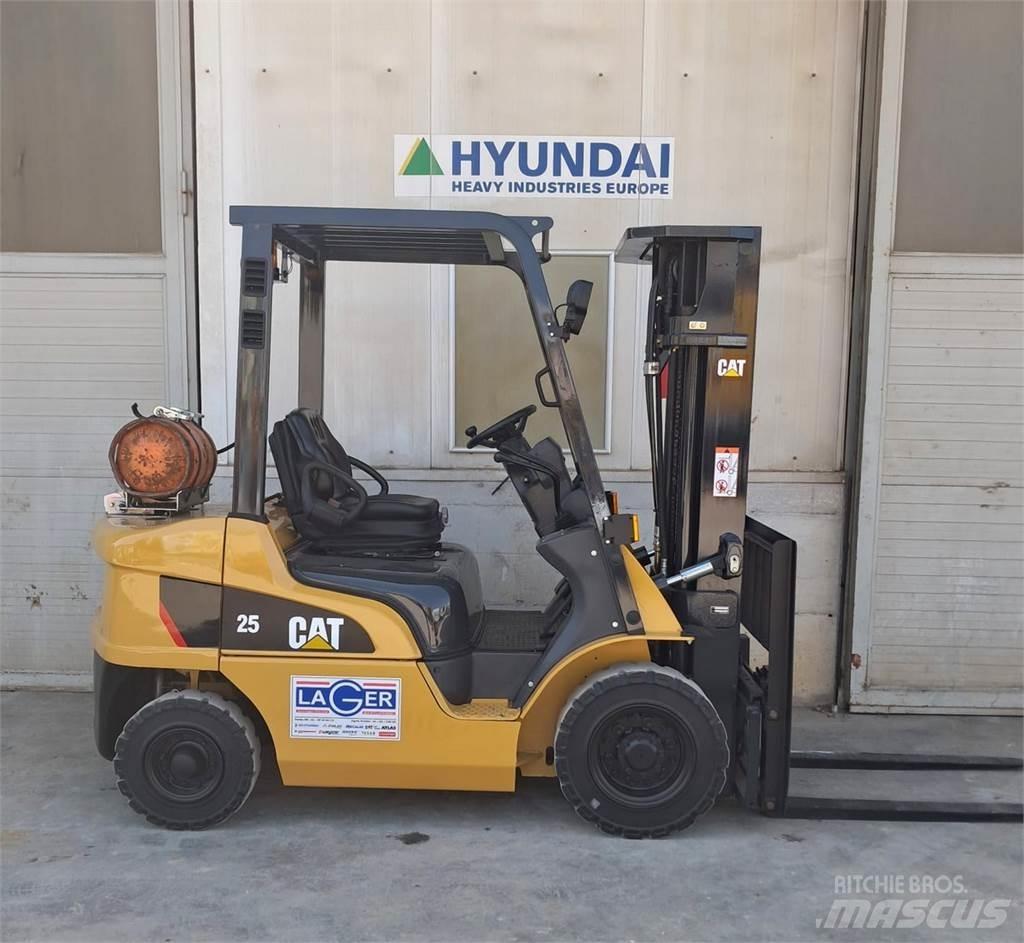CAT GP25NT Carrelli elevatori GPL