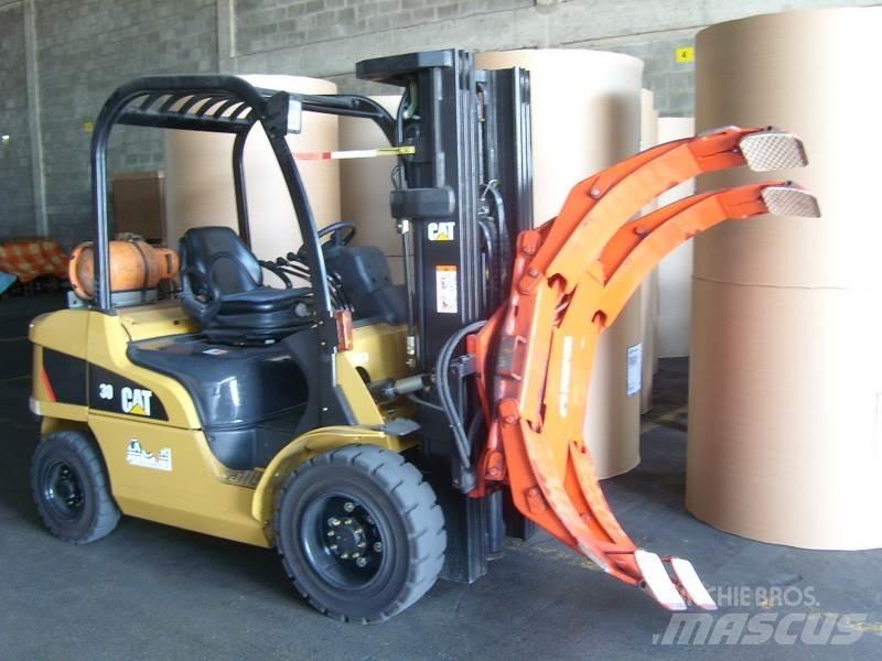 CAT GP30N Carrelli elevatori GPL