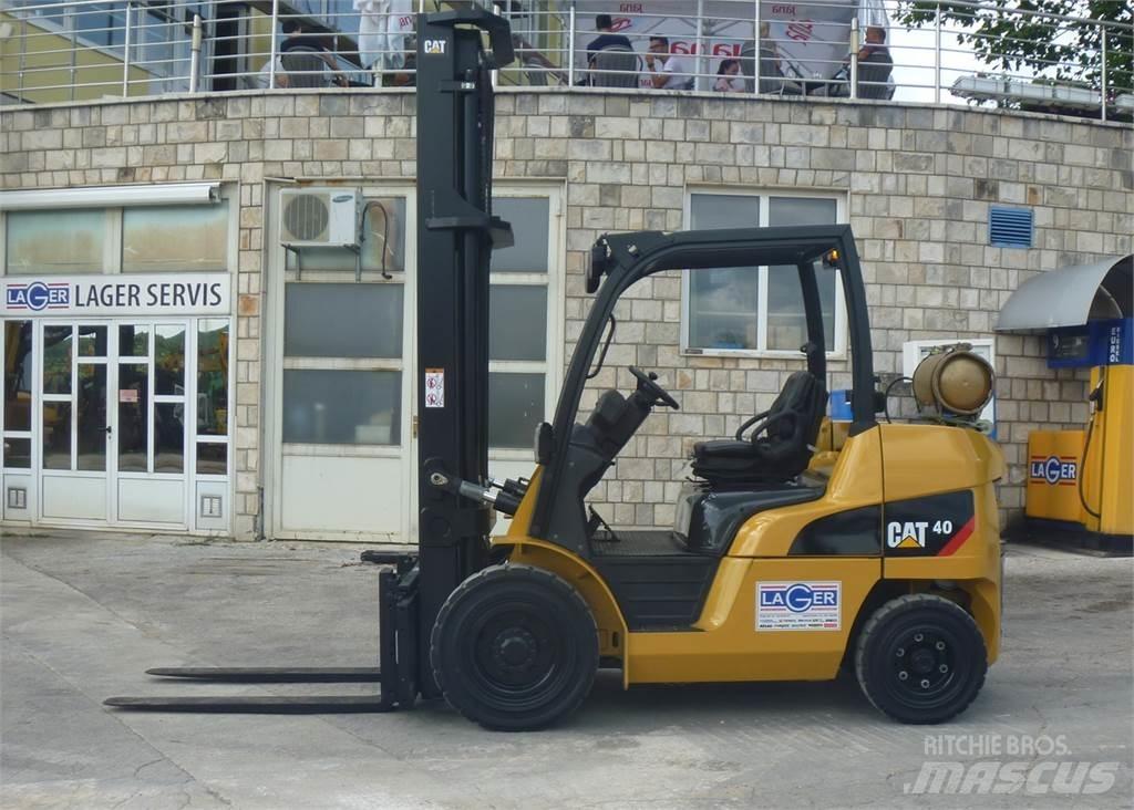 CAT GP40N Carrelli elevatori GPL