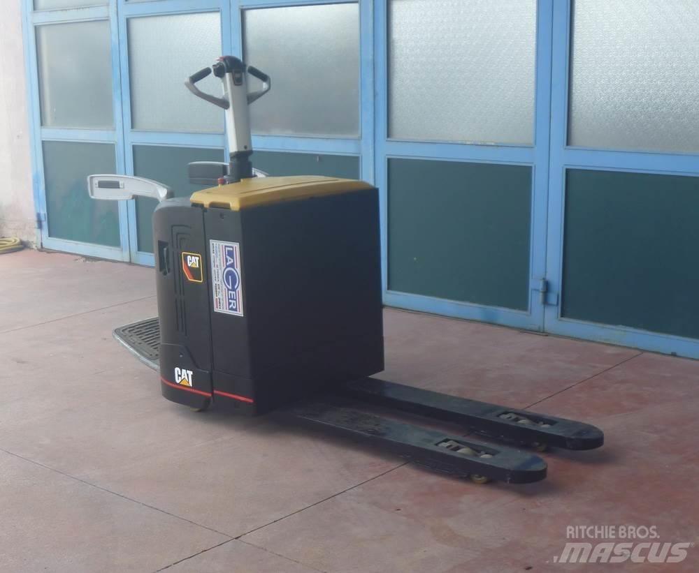 CAT NPV20N Transpallet manuale