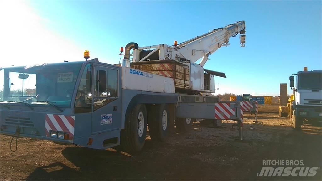 Demag AC 180 Gru per terreni difficili
