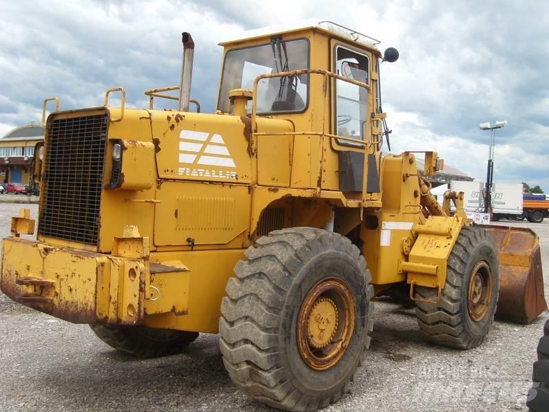 Fiat-Allis 580 FR 15 Pale gommate