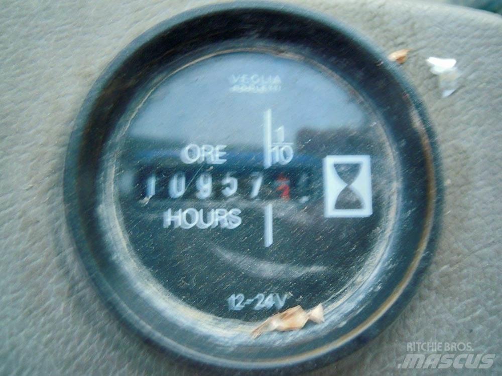 Fiat-Hitachi FR 160.2 Pale gommate