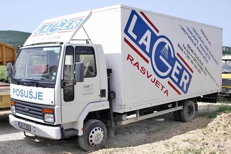 Ford DC Furgone chiuso