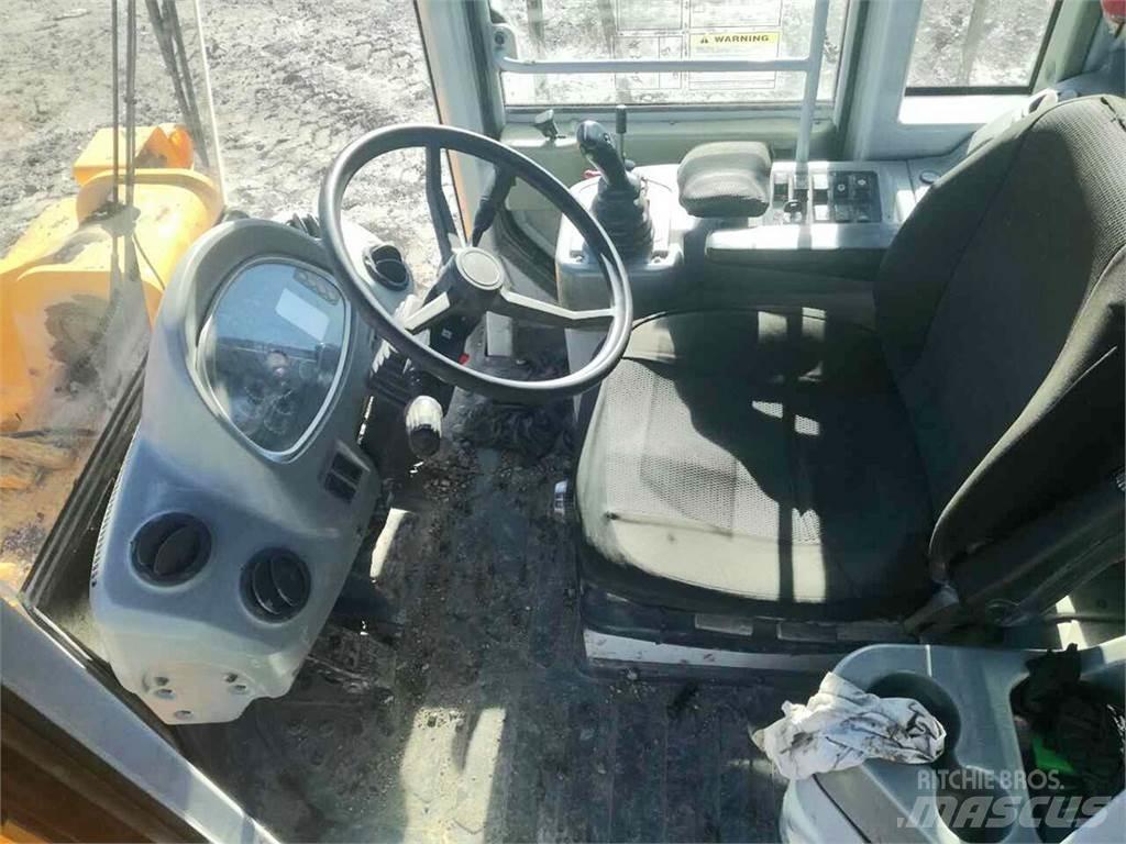 Hyundai HL770-7 Pale gommate