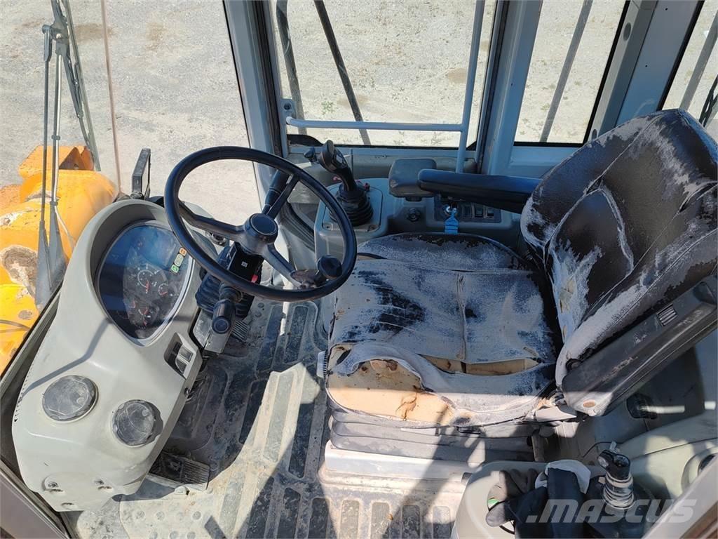 Hyundai HL770-7A Pale gommate