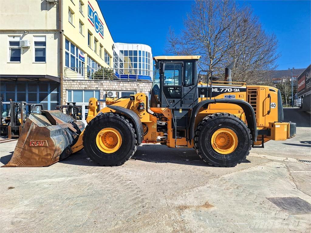 Hyundai HL770-9A Pale gommate