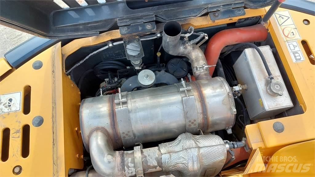 Hyundai HX145LCR Escavatori cingolati