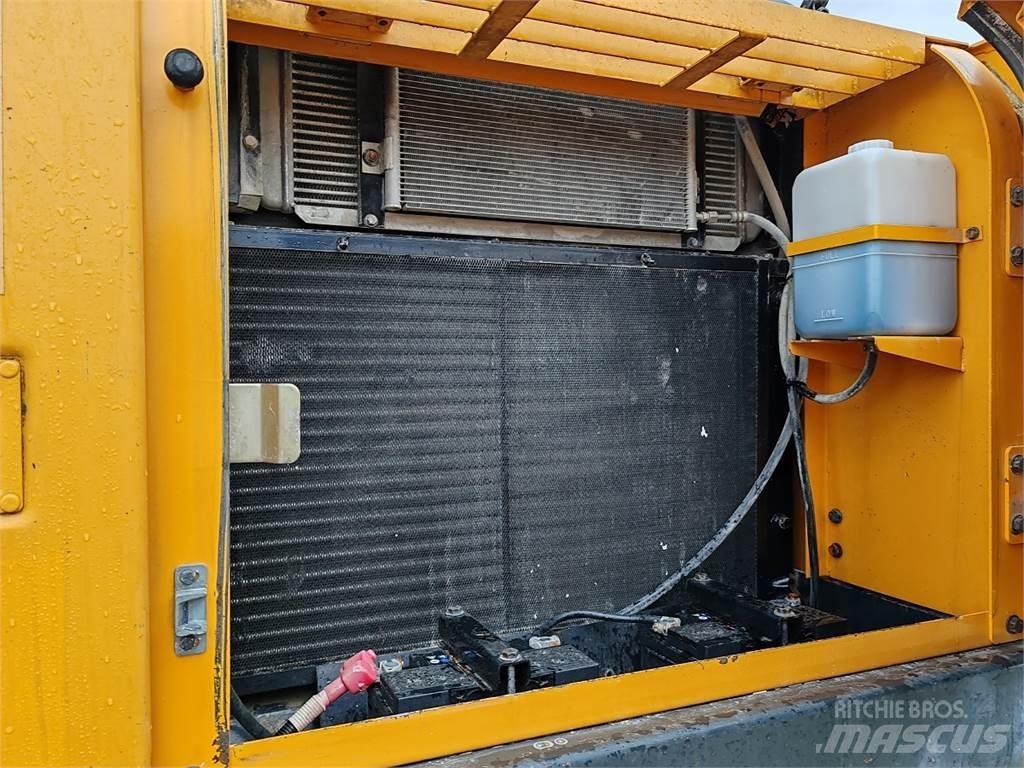 Hyundai R250NLC-7A Escavatori cingolati