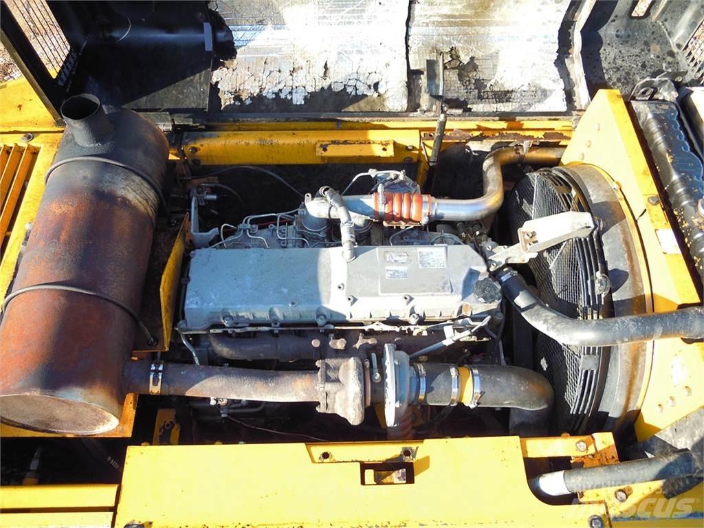 JCB JS330 Escavatori cingolati