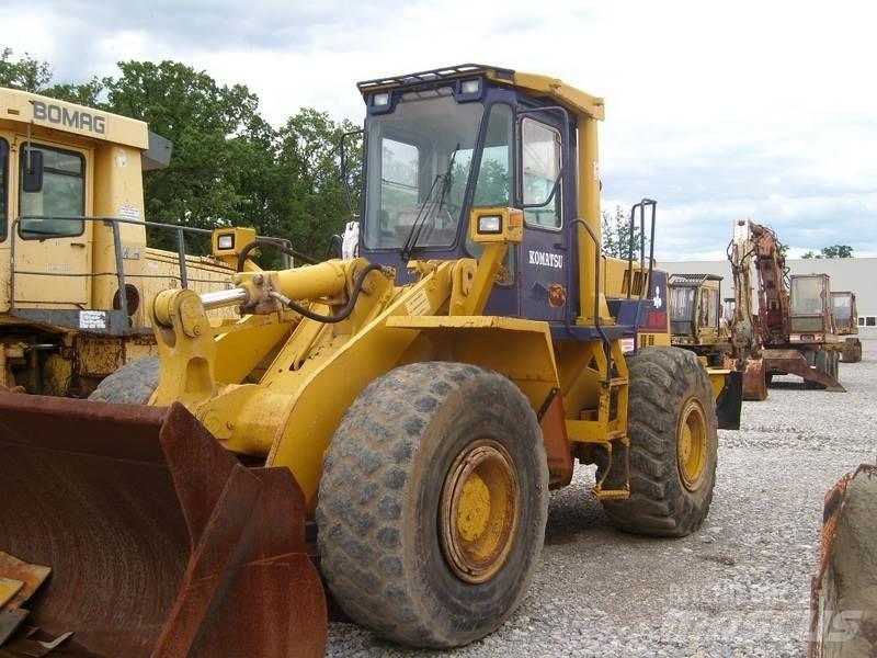 Komatsu WA350 Pale gommate