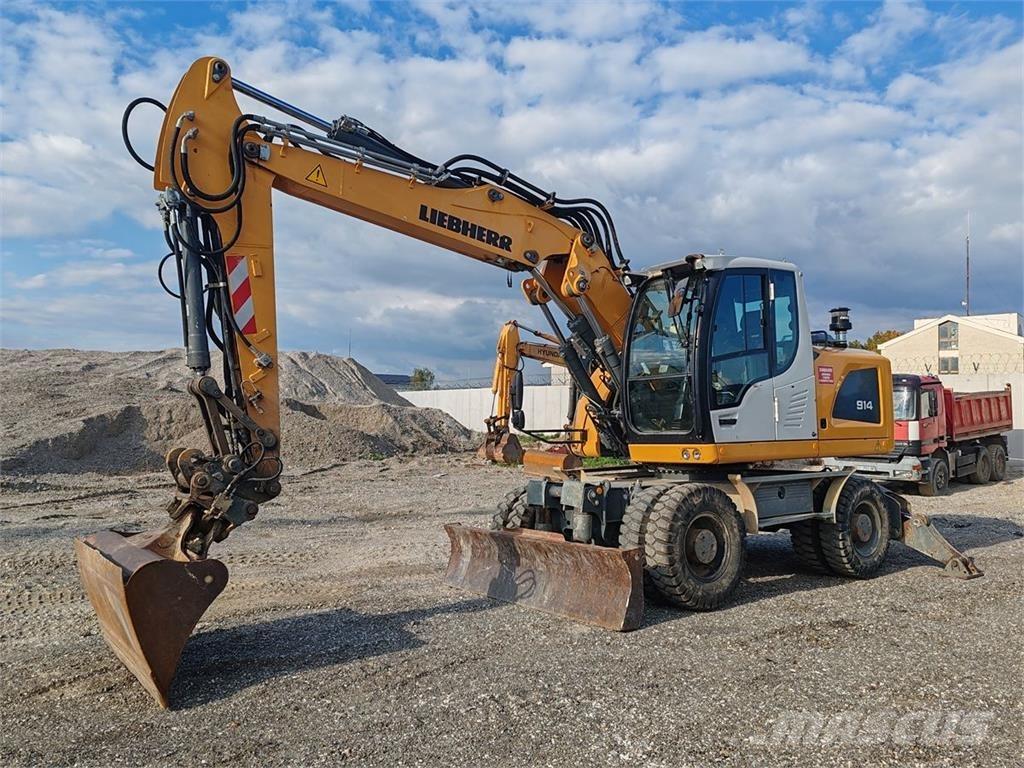 Liebherr A 914 Litronic Escavatori gommati