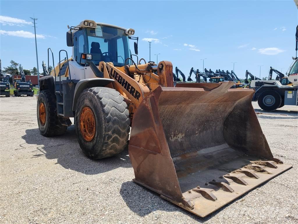 Liebherr L566 Pale gommate