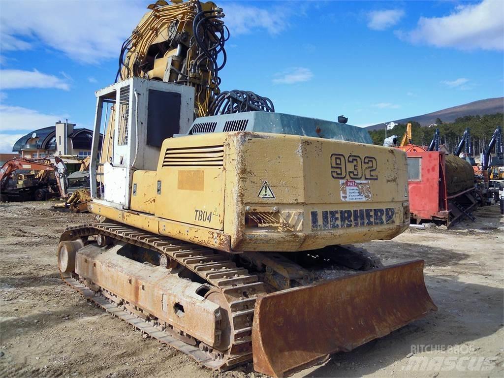 Liebherr R932 T Escavatori cingolati