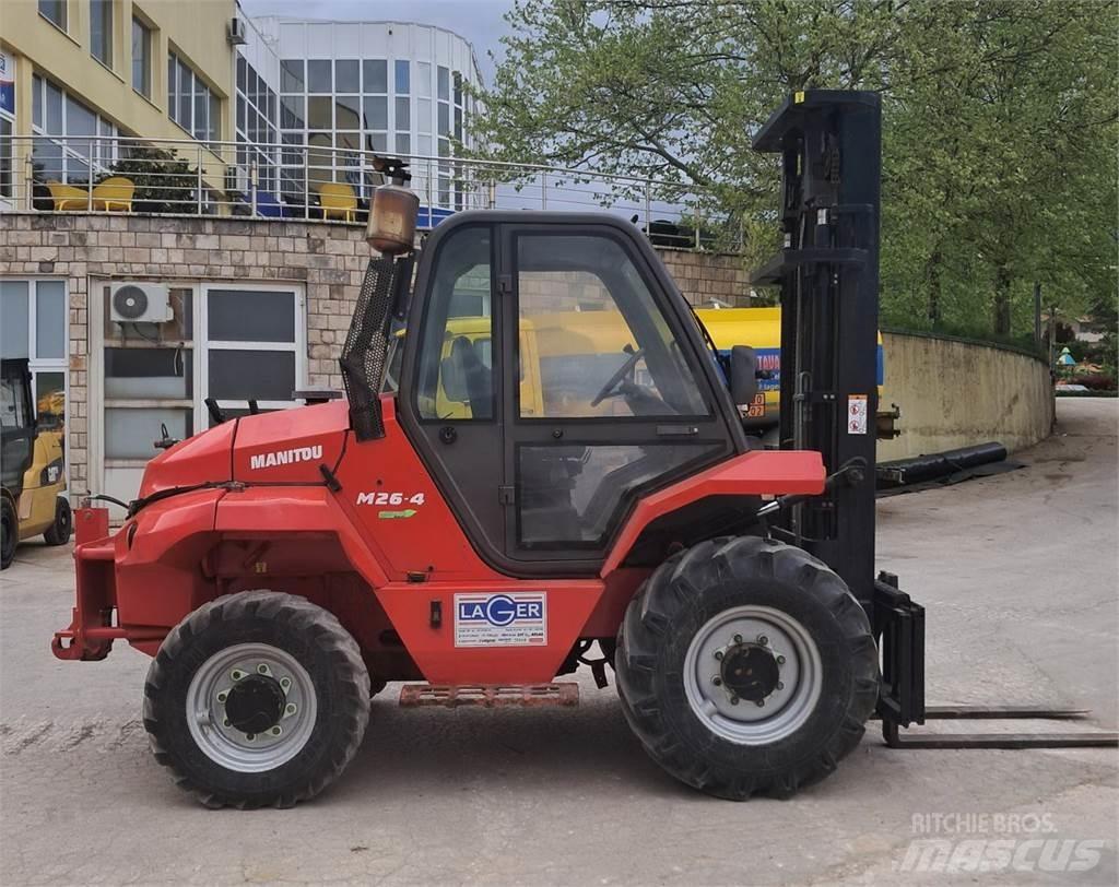 Manitou M26 - 4 Carrelli elevatori diesel