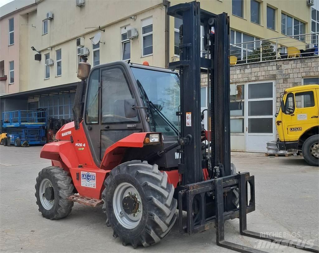 Manitou M26 - 4 Carrelli elevatori diesel