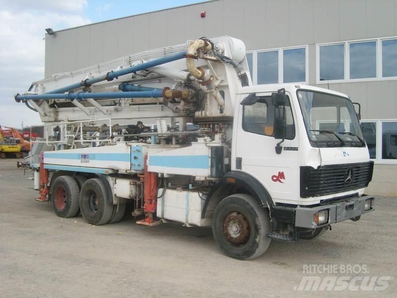 Mercedes-Benz 2422 Autopompe per calcestruzzo