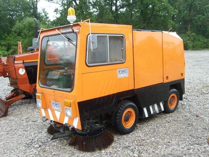 Mfh 2100D Autocarro spazzatrice