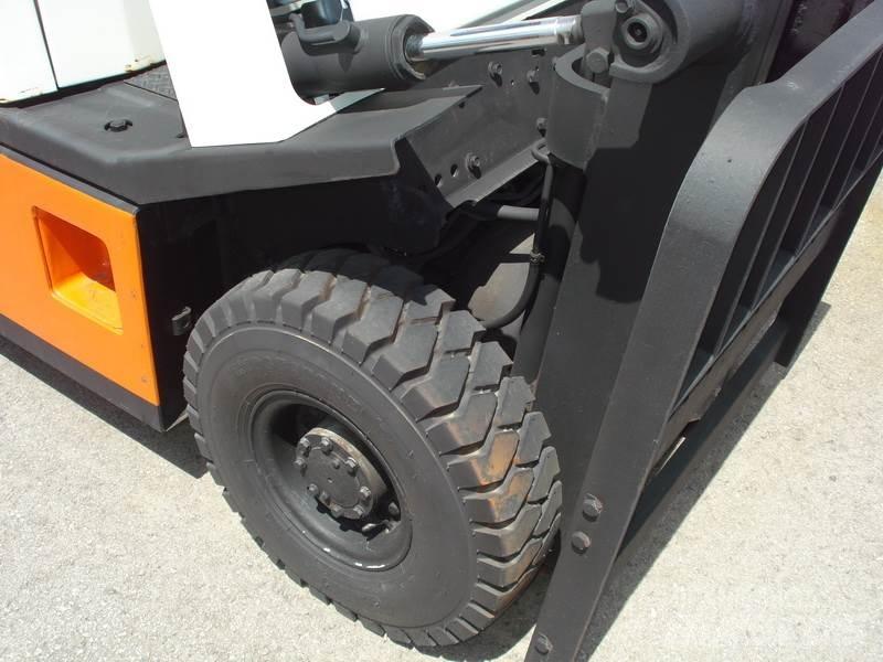 Nissan H01A15 Carrelli elevatori GPL