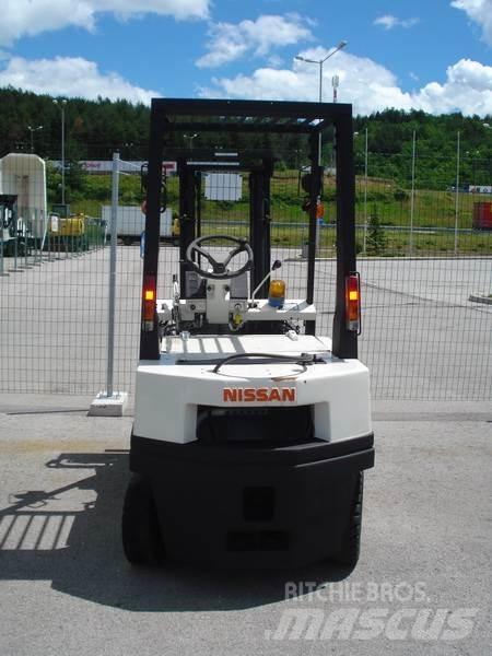 Nissan H01A15 Carrelli elevatori GPL