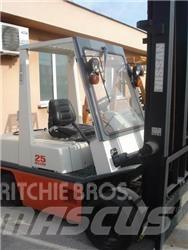 Nissan PH02M25 Carrelli elevatori-Altro