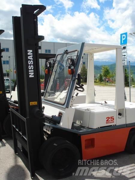 Nissan PH02M25 Carrelli elevatori-Altro