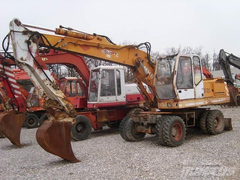O&K MH6 Escavatori gommati