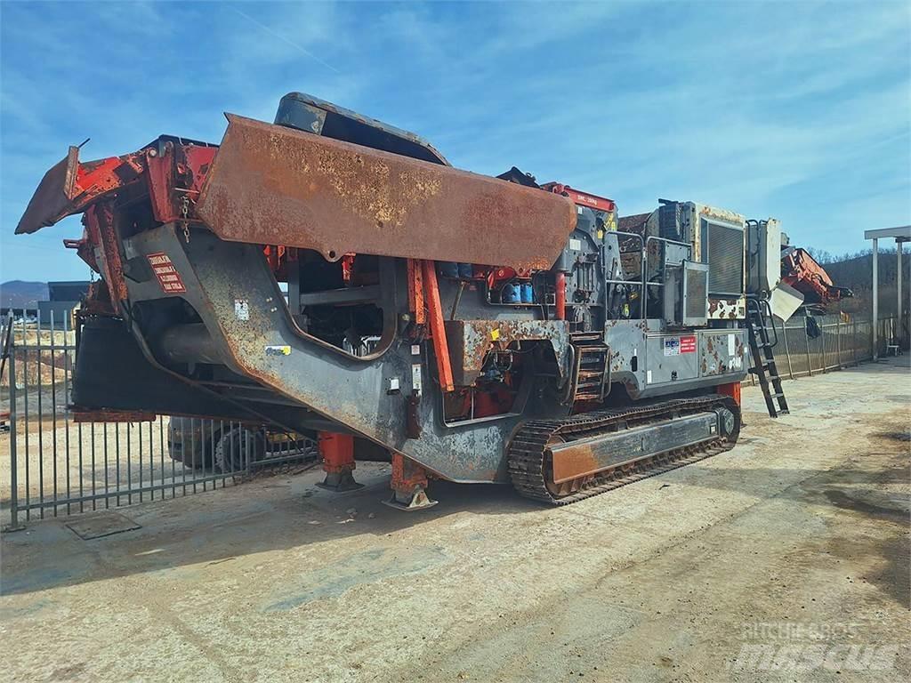 Sandvik QI 240 Frantoi mobili