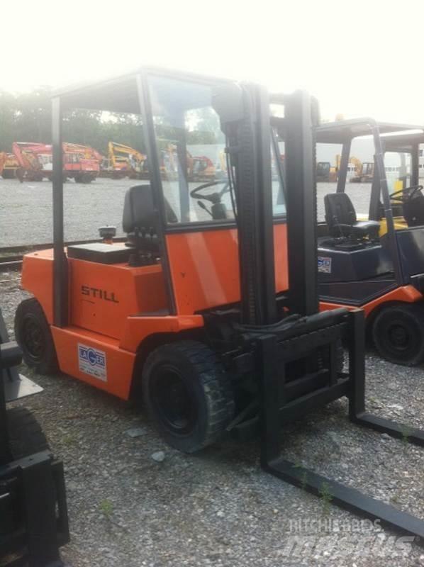 Still R70-40 Carrelli elevatori diesel