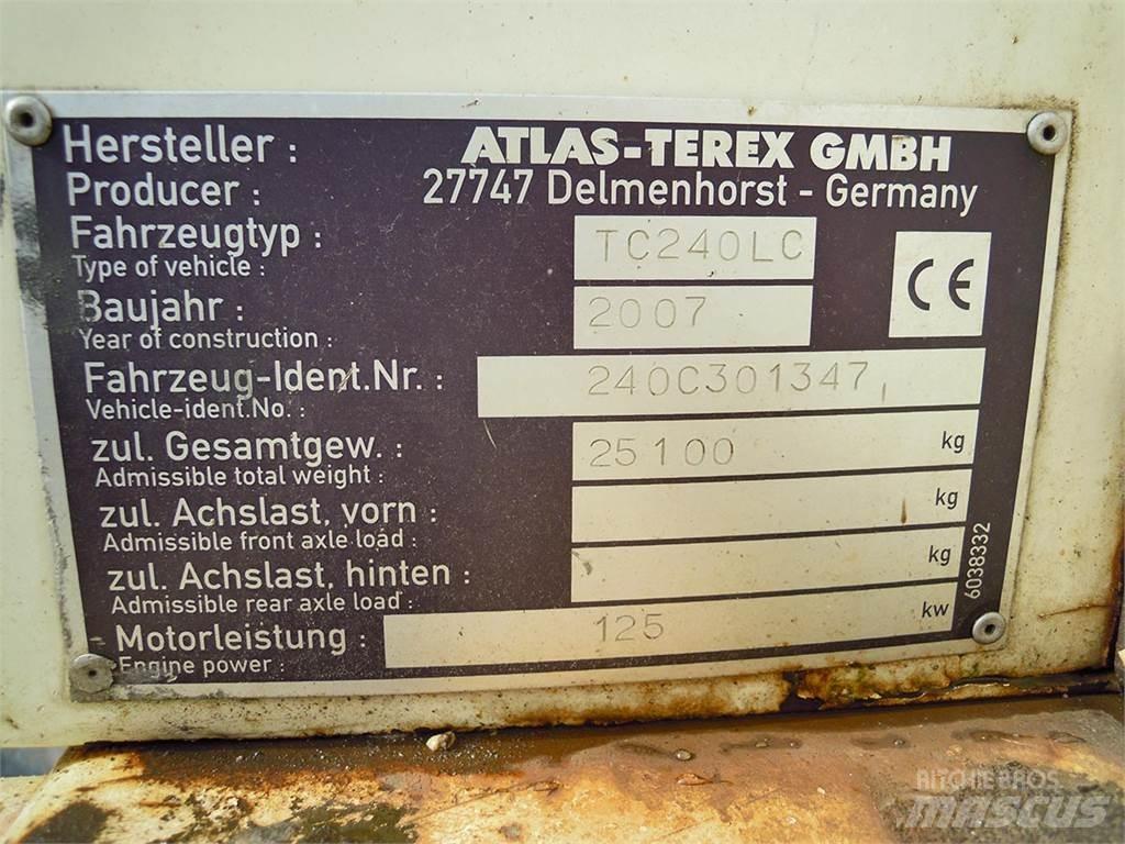 Terex TC240LC Escavatori cingolati