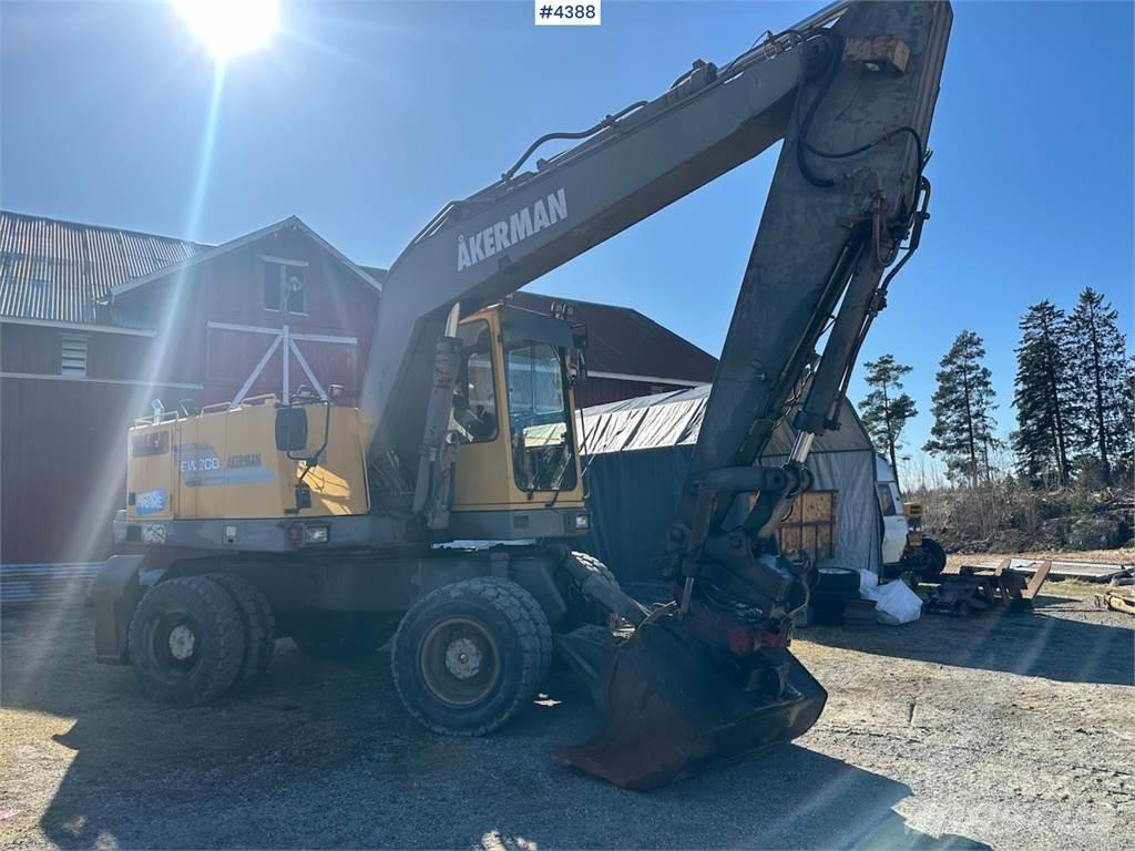 Åkerman EW200 Escavatori cingolati
