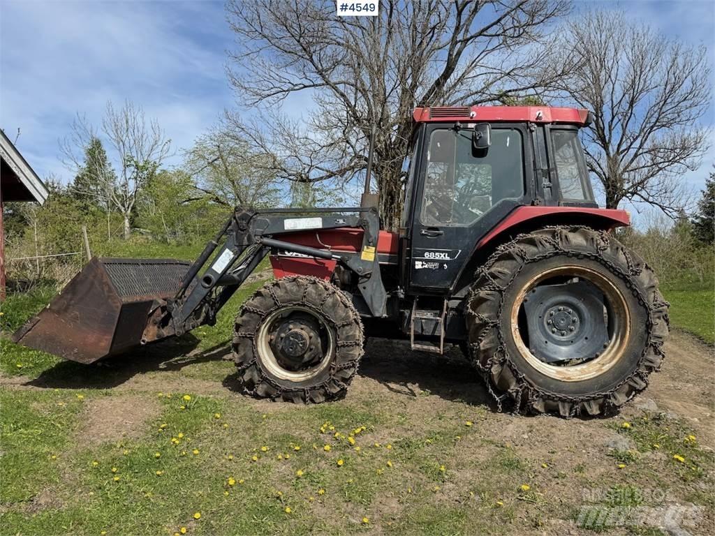 CASE 685 XL Trattori